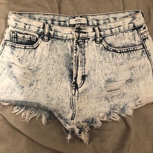 Forever 21 acid wash denim shorts